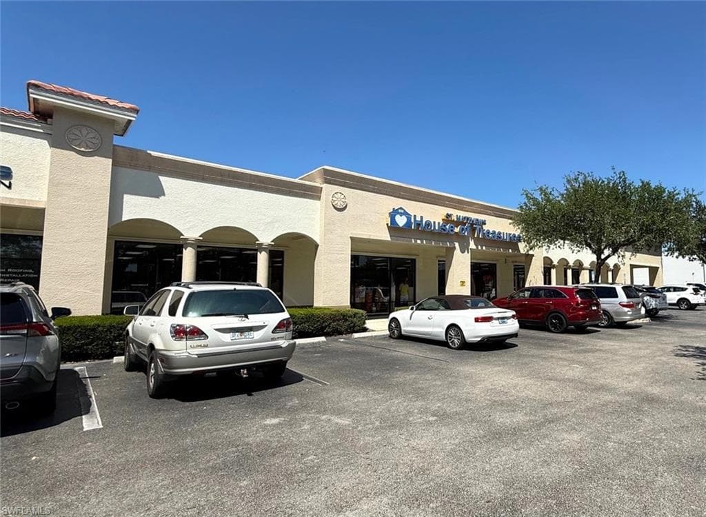 25121 Bernwood Dr 13, Bonita Springs, FL 34135-1