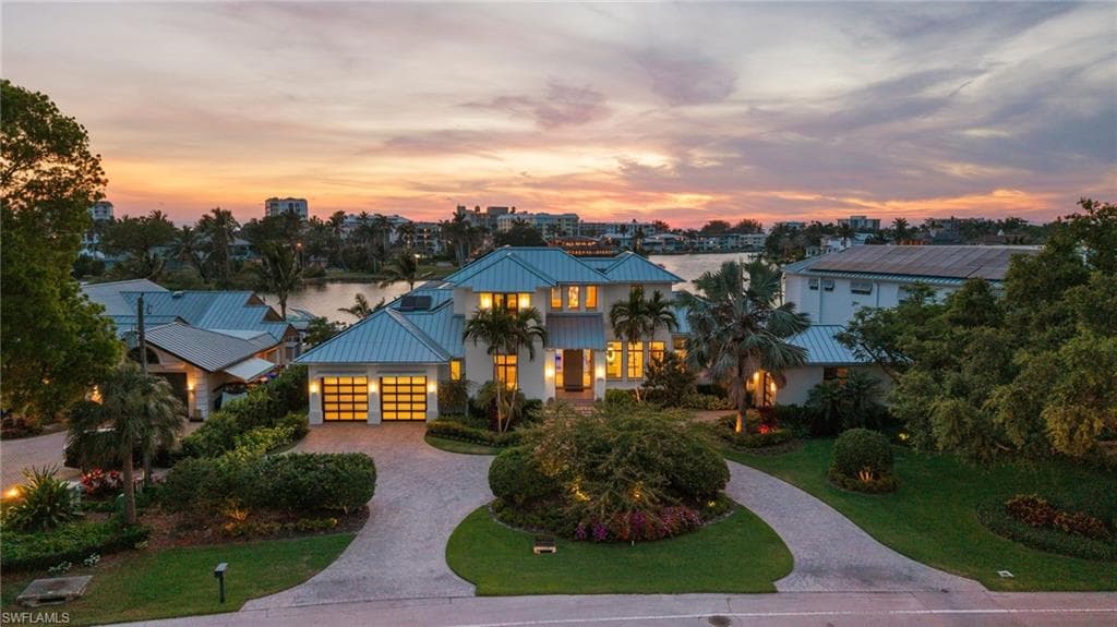1779 Crayton Rd, Naples, FL 34102-9