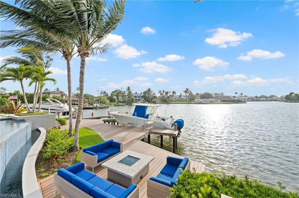 1779 Crayton Rd, Naples, FL 34102-10