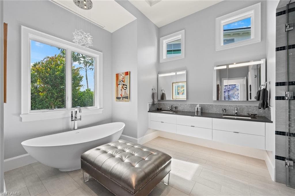 1779 Crayton Rd, Naples, FL 34102-19