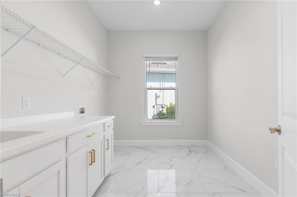 15416 Turin Dr, Naples, FL 34114-18