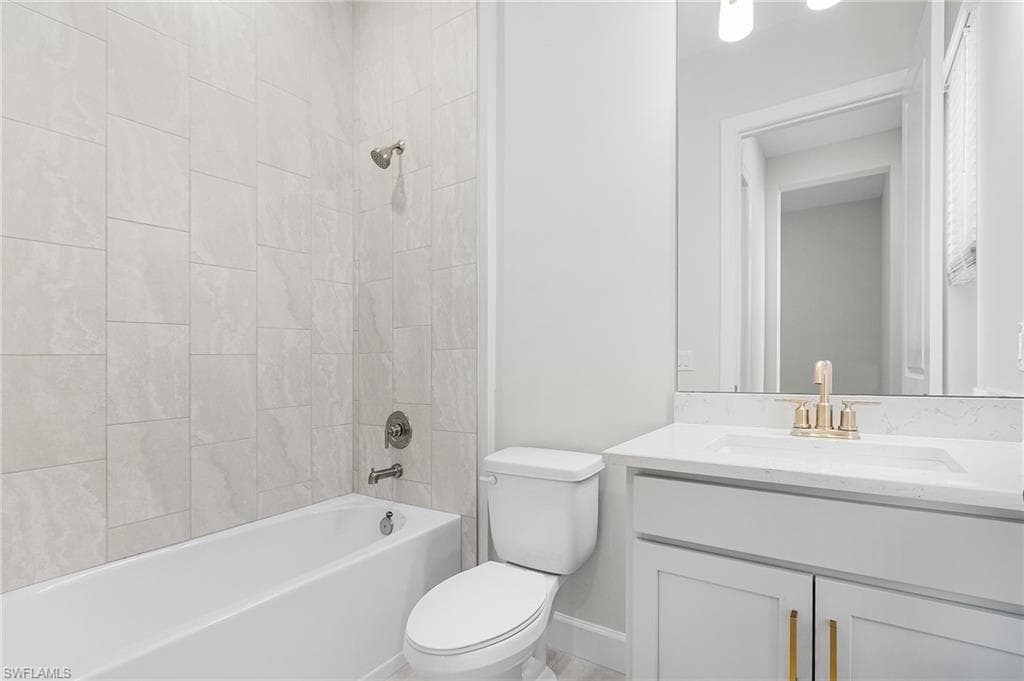 15416 Turin Dr, Naples, FL 34114-22