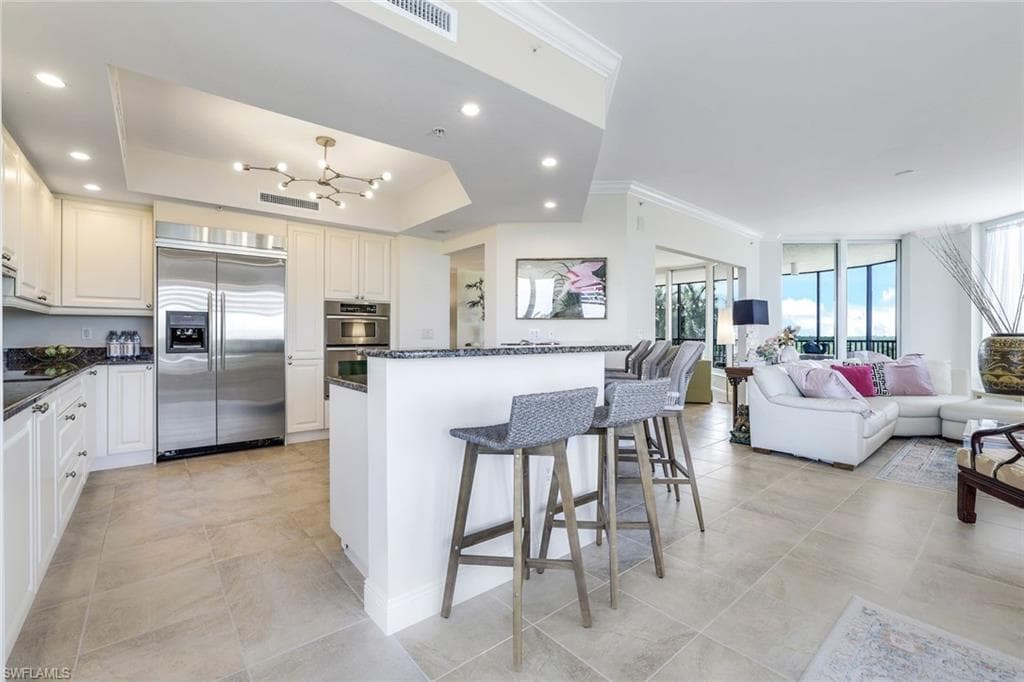 1050 Borghese Ln 206, Naples, FL 34114-13