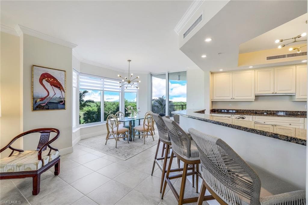 1050 Borghese Ln 206, Naples, FL 34114-17