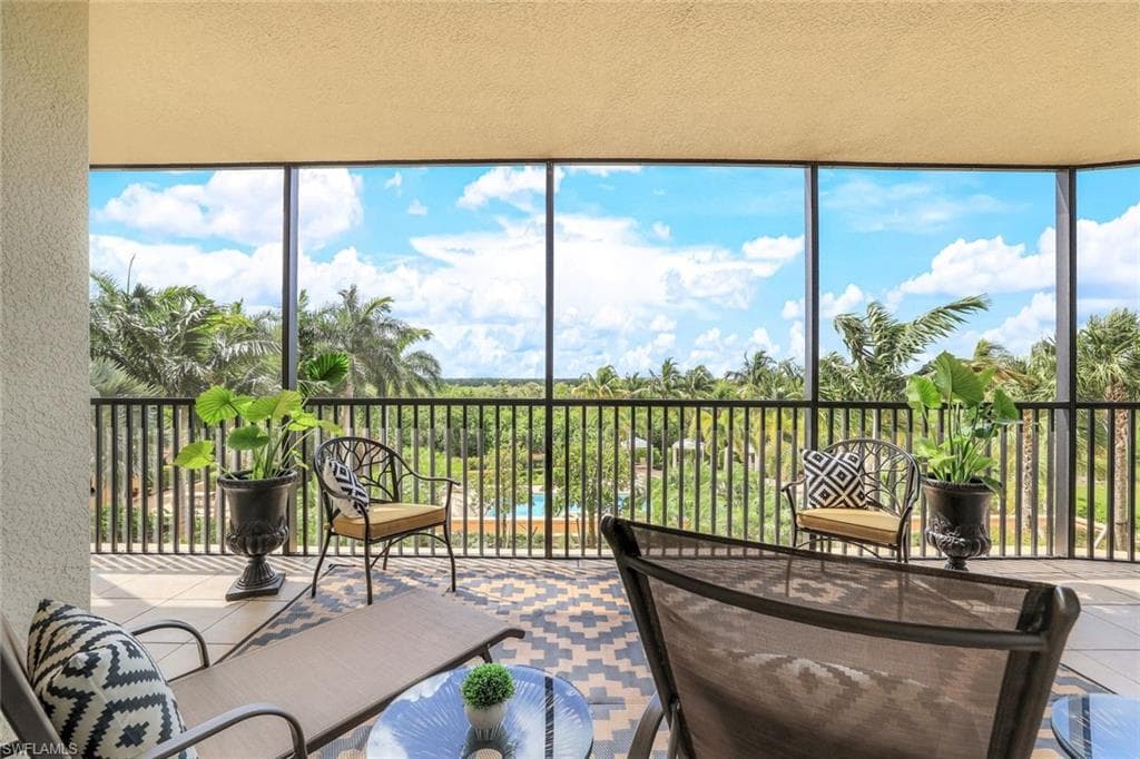 1050 Borghese Ln 206, Naples, FL 34114-32