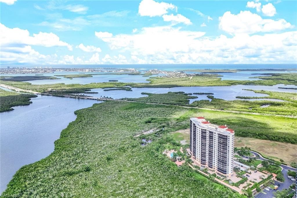 1050 Borghese Ln 206, Naples, FL 34114-49