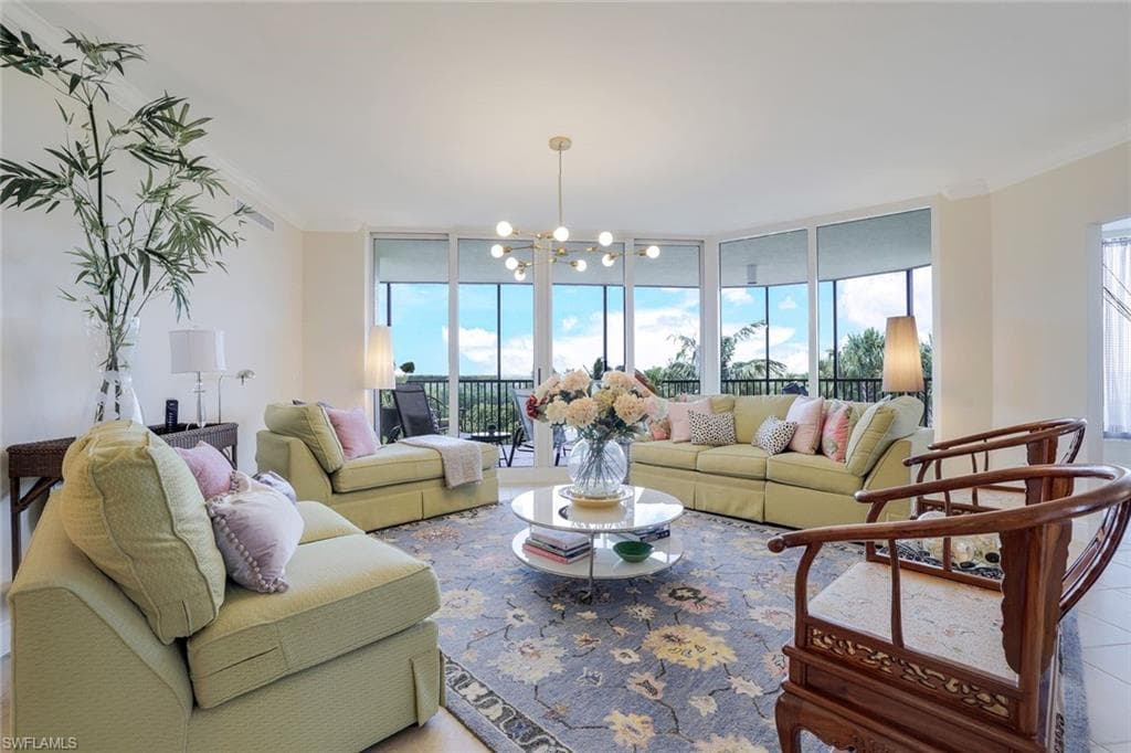1050 Borghese Ln 206, Naples, FL 34114-6