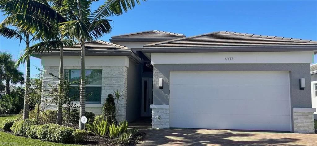 11458 Jacaranda Dr, Naples, FL 34120-10