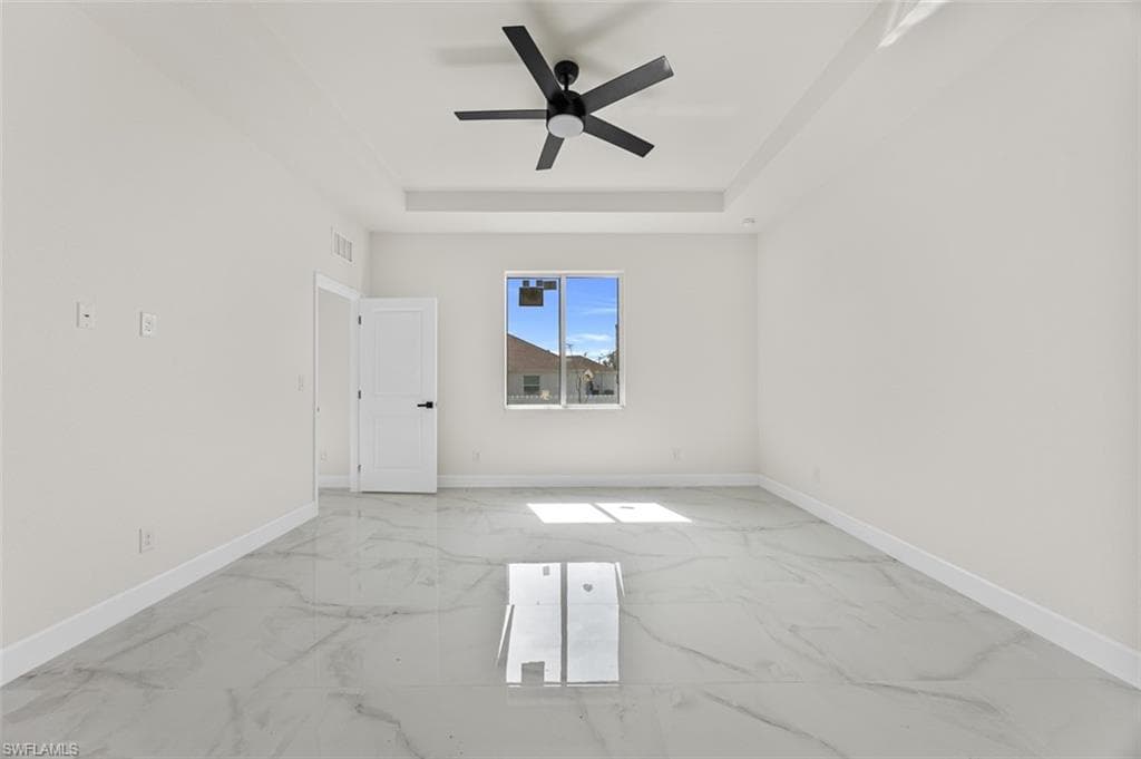 2700 6th St, Cape Coral, FL 33993-10