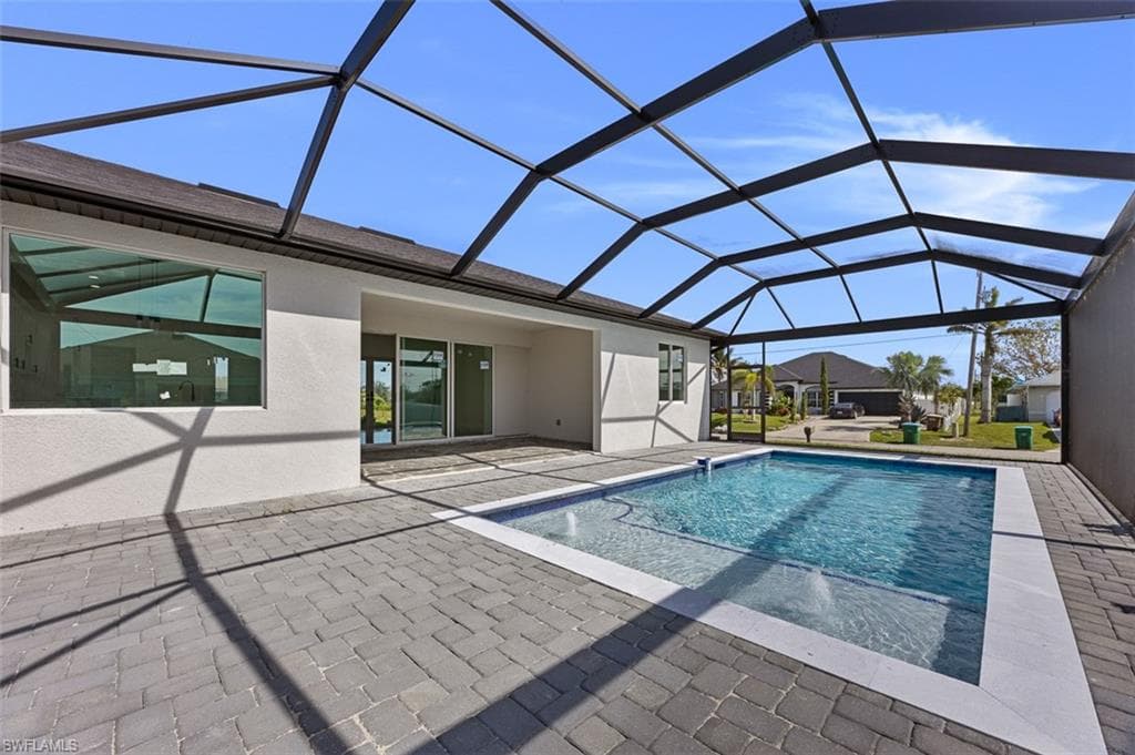 2700 6th St, Cape Coral, FL 33993-4