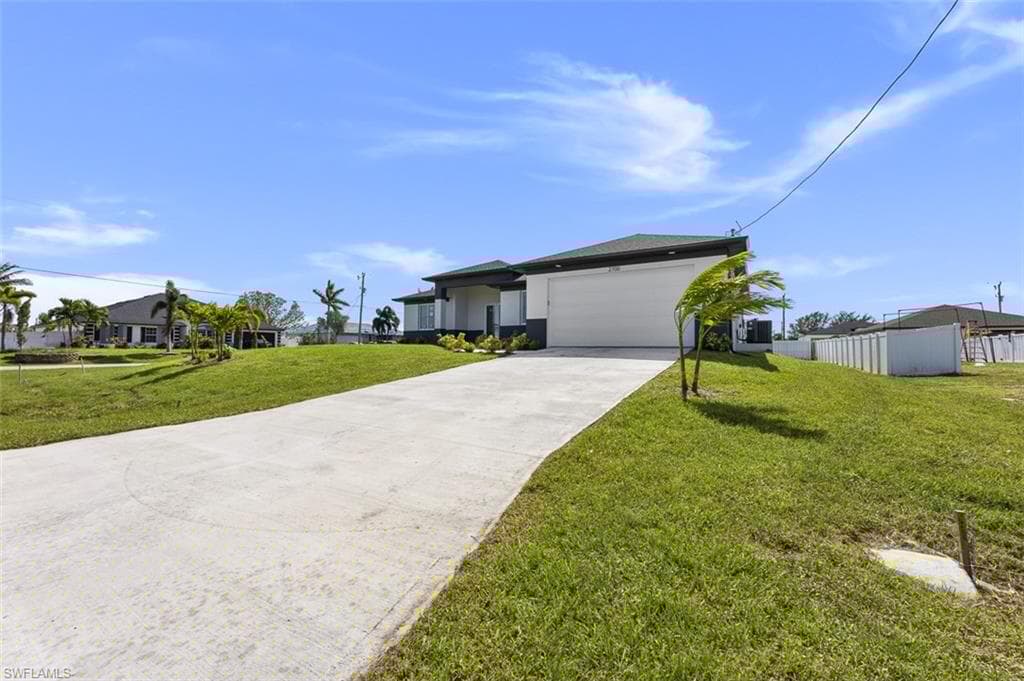 2700 6th St, Cape Coral, FL 33993-5