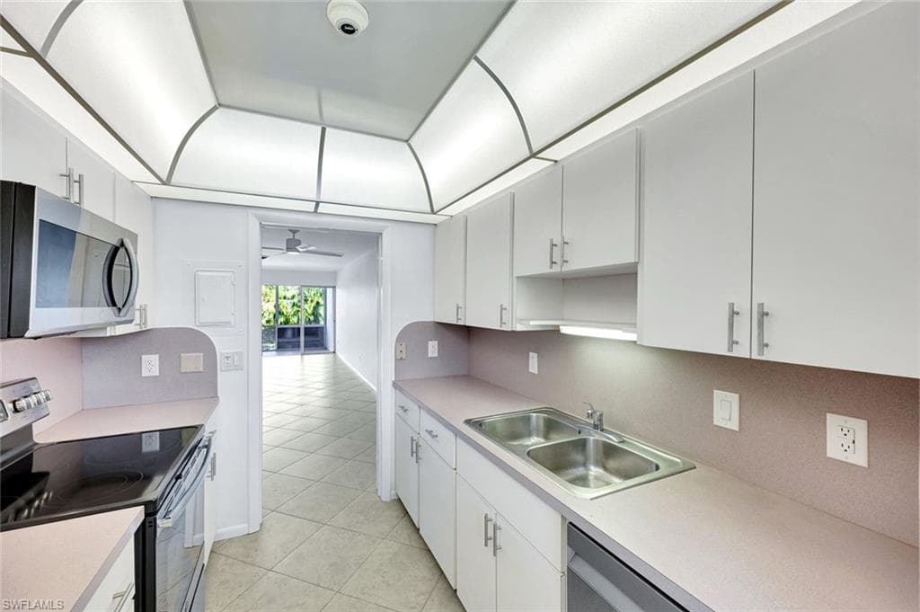 820 Ketch Dr 7, Naples, FL 34103-10