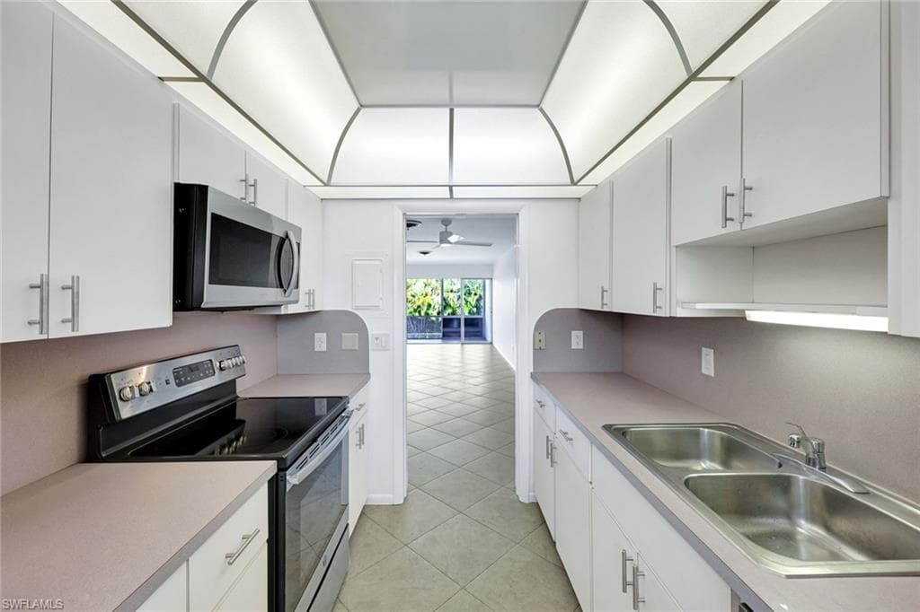 820 Ketch Dr 7, Naples, FL 34103-11