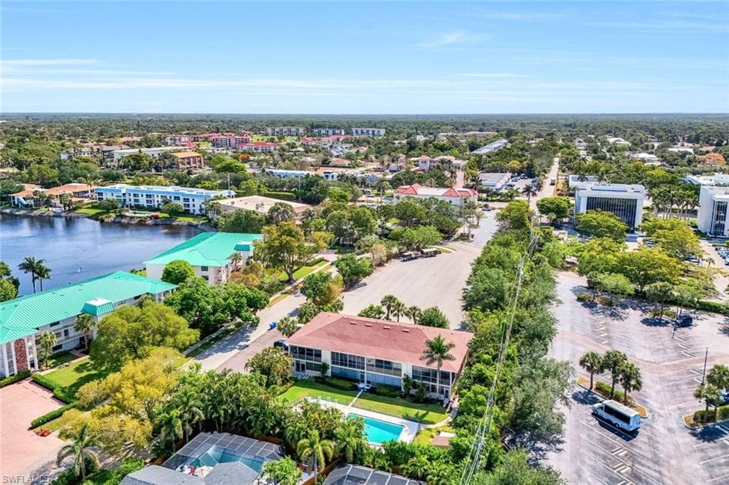 820 Ketch Dr 7, Naples, FL 34103-27