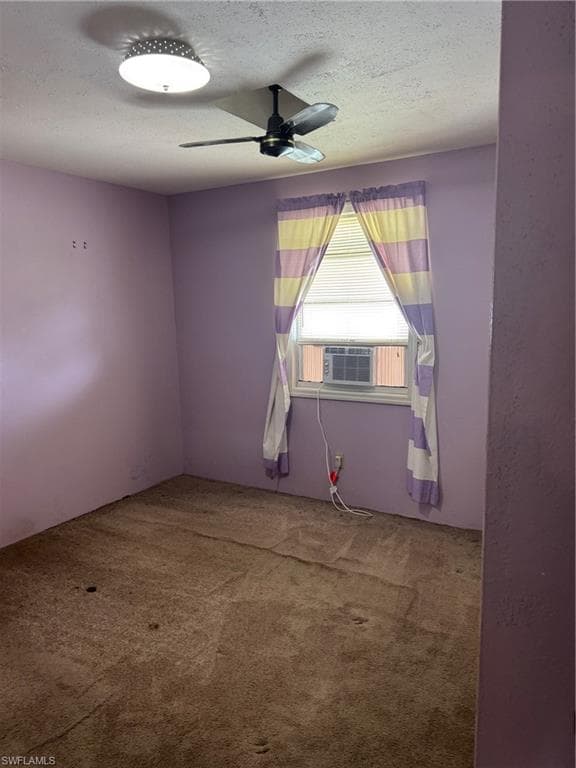 5317 Dixie Dr, Naples, FL 34113-8