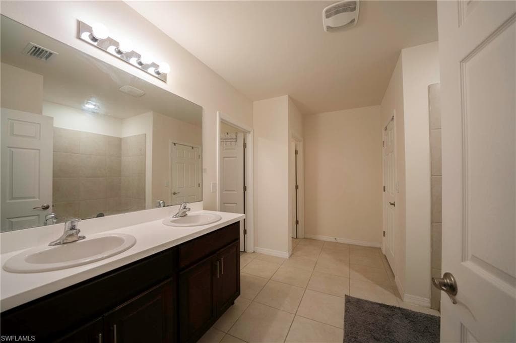 152 27th Ter, Cape Coral, FL 33904-16