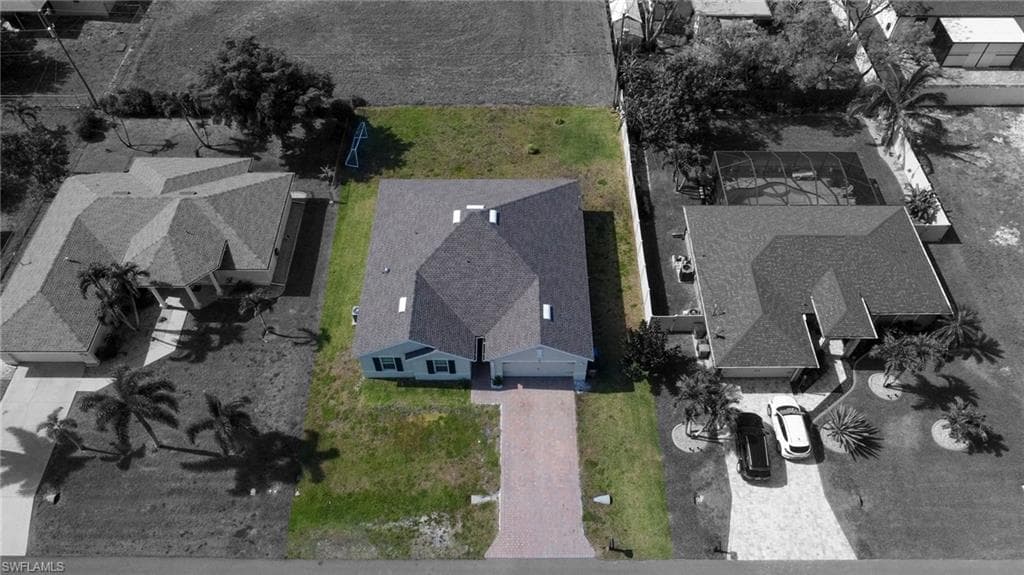 152 27th Ter, Cape Coral, FL 33904-26
