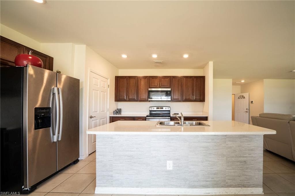 152 27th Ter, Cape Coral, FL 33904-7