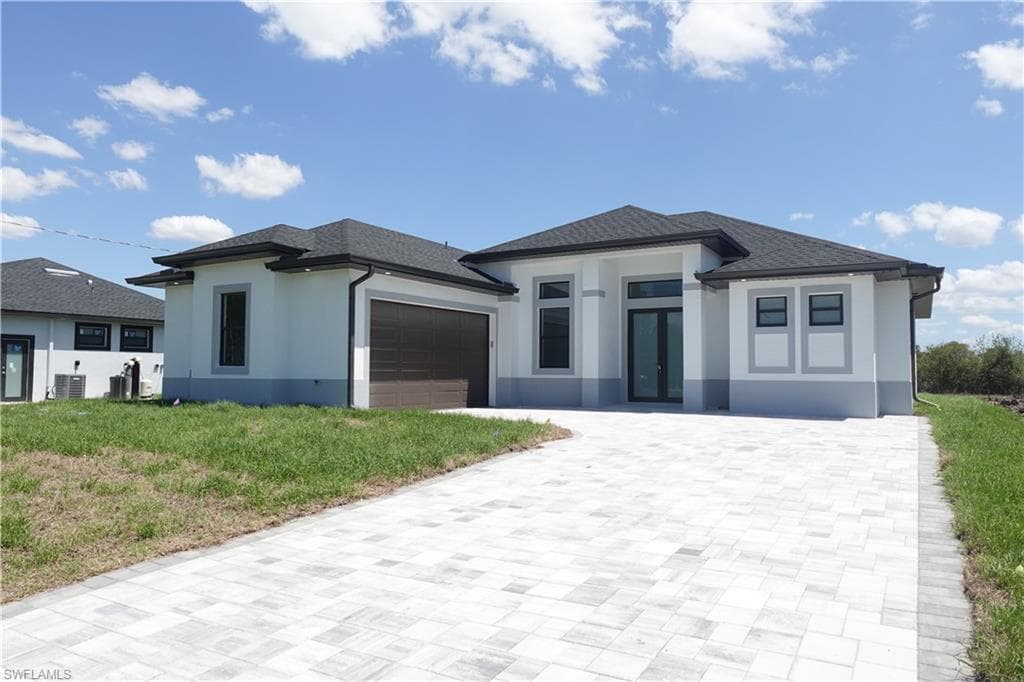 224 Preston St, Lehigh Acres, FL 33974-1