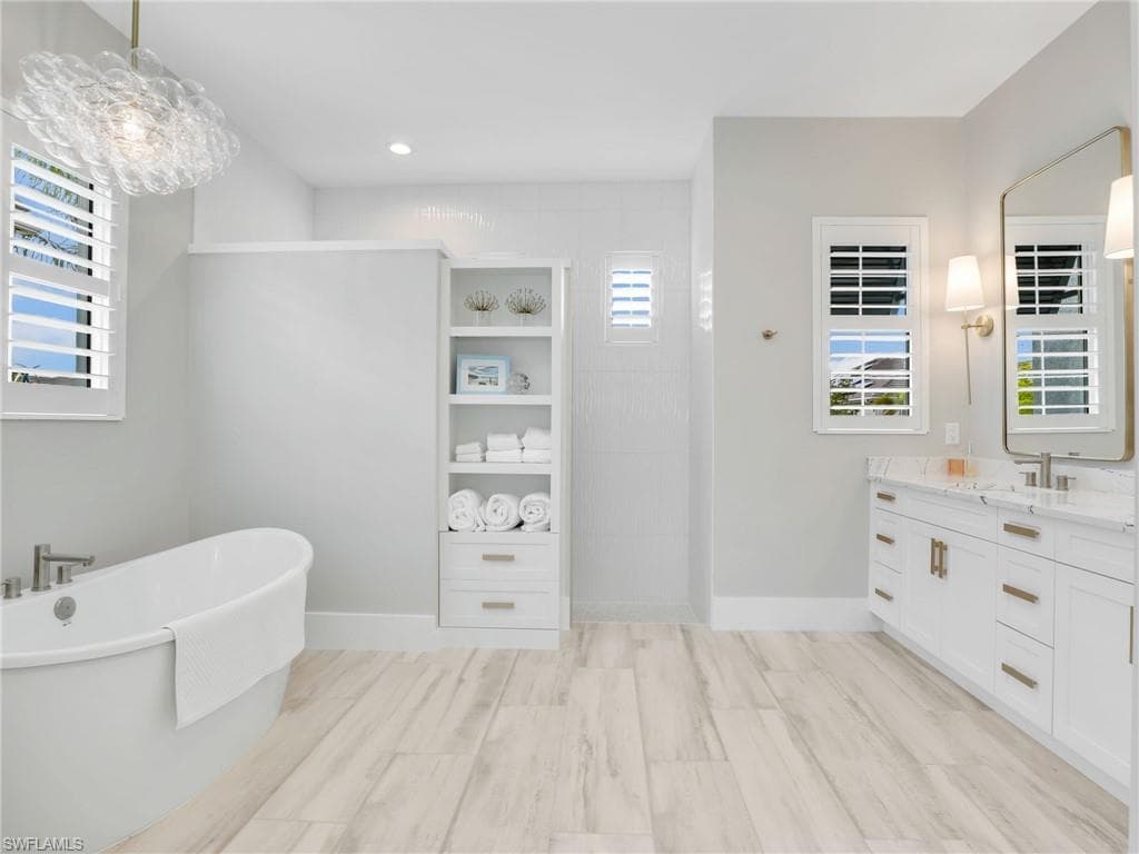 14243 Galley Ct, Naples, FL 34114-19