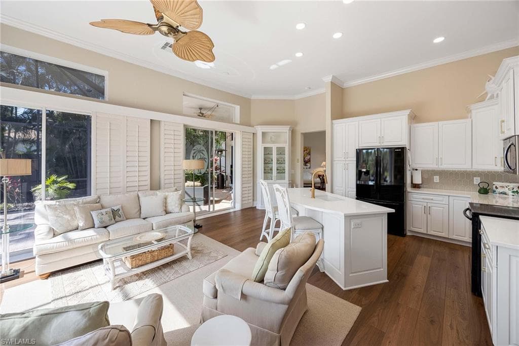 8544 Pepper Tree Way, Naples, FL 34114-14