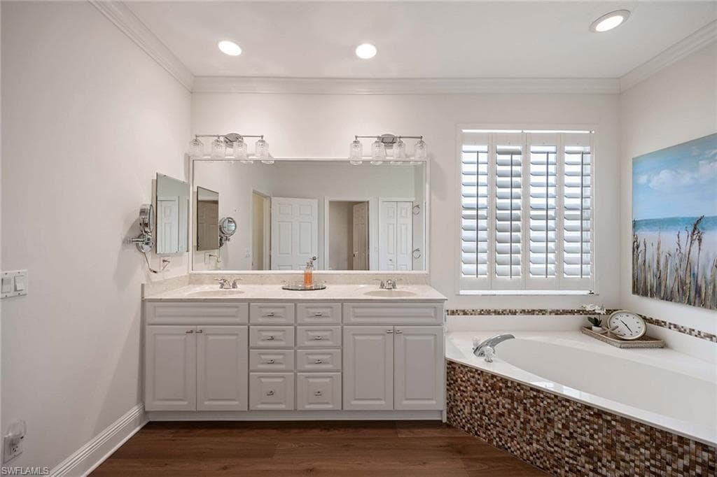 8544 Pepper Tree Way, Naples, FL 34114-19