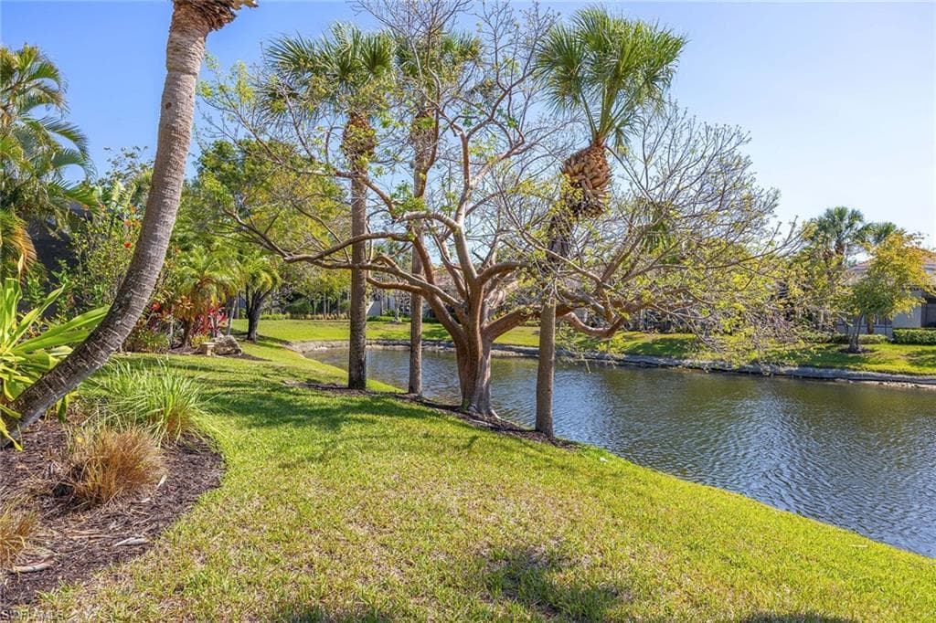 8544 Pepper Tree Way, Naples, FL 34114-34