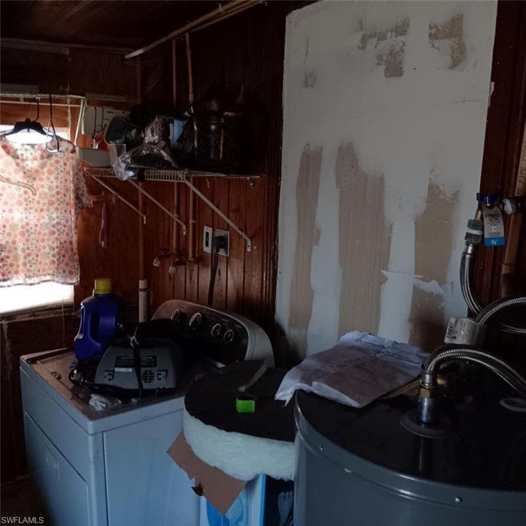 1629 Pawnee St, Fort Myers, FL 33916-18