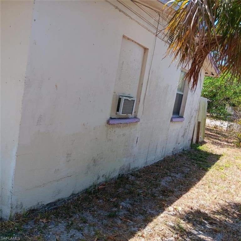 1629 Pawnee St, Fort Myers, FL 33916-3