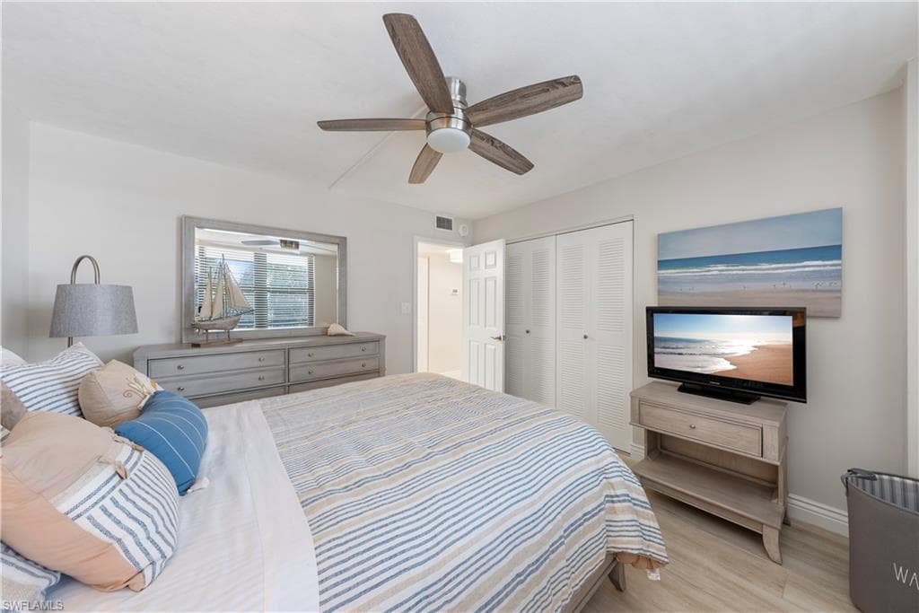260 Seaview Ct 402, Marco Island, FL 34145-15