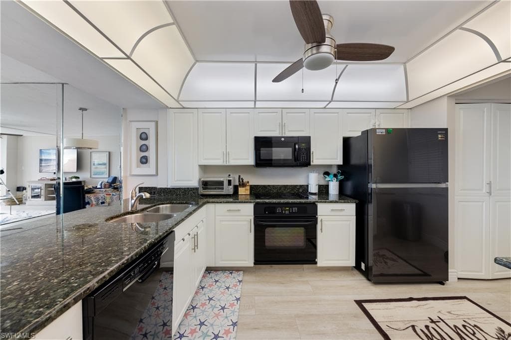 260 Seaview Ct 402, Marco Island, FL 34145-20