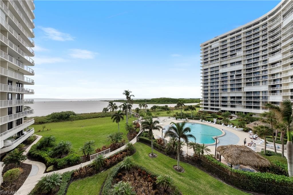 260 Seaview Ct 402, Marco Island, FL 34145-31