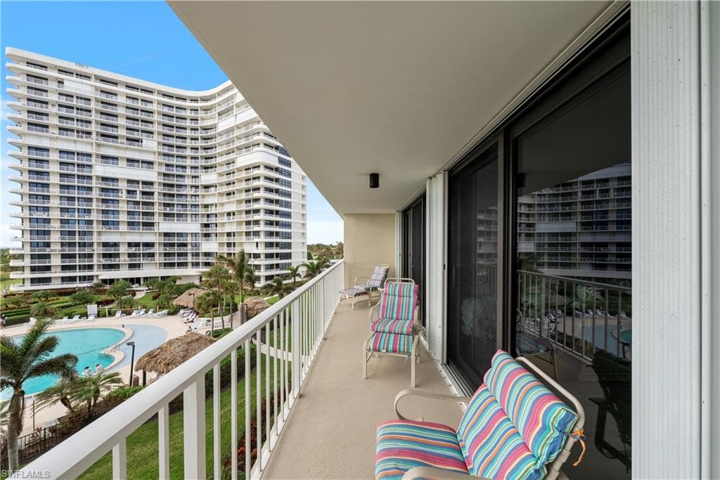 260 Seaview Ct 402, Marco Island, FL 34145-34