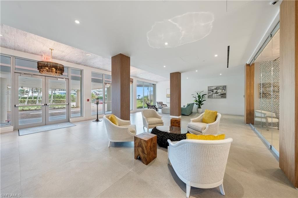 260 Seaview Ct 402, Marco Island, FL 34145-37
