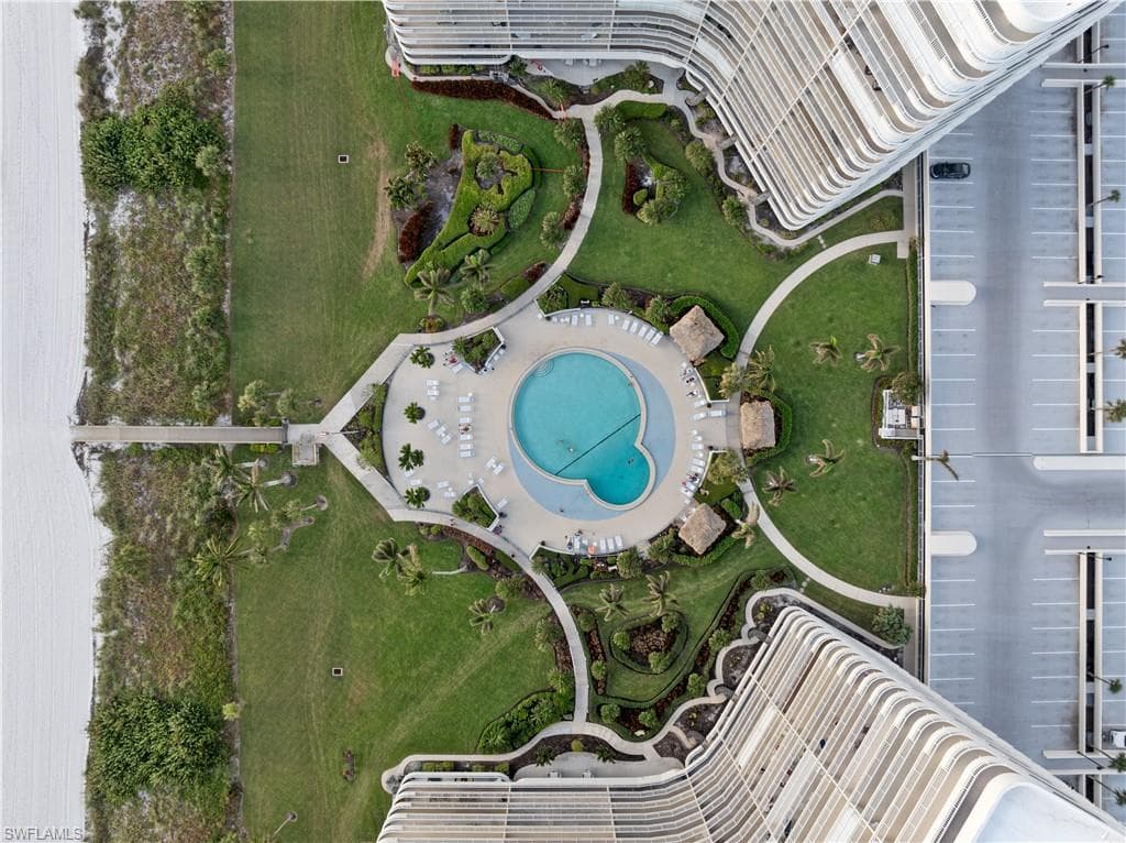 260 Seaview Ct 402, Marco Island, FL 34145-8