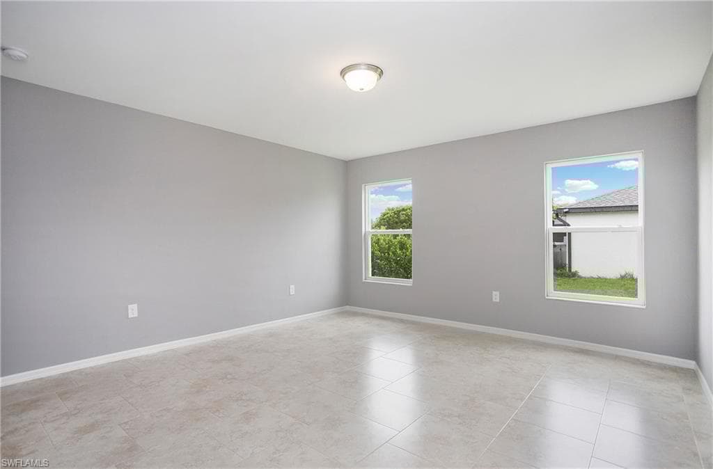 1821 25th St, Cape Coral, FL 33914-14