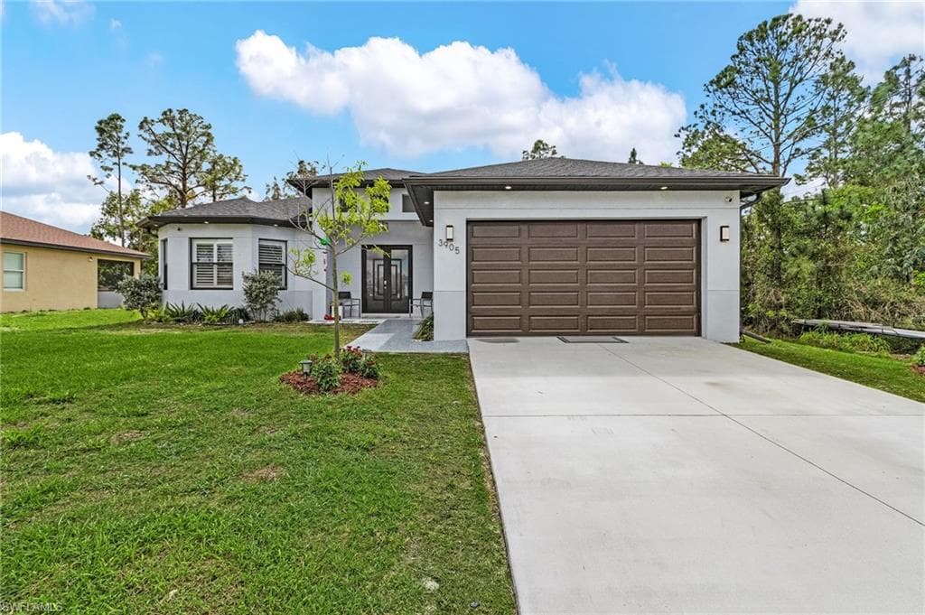 3905 15th St W, Lehigh Acres, FL 33971-2