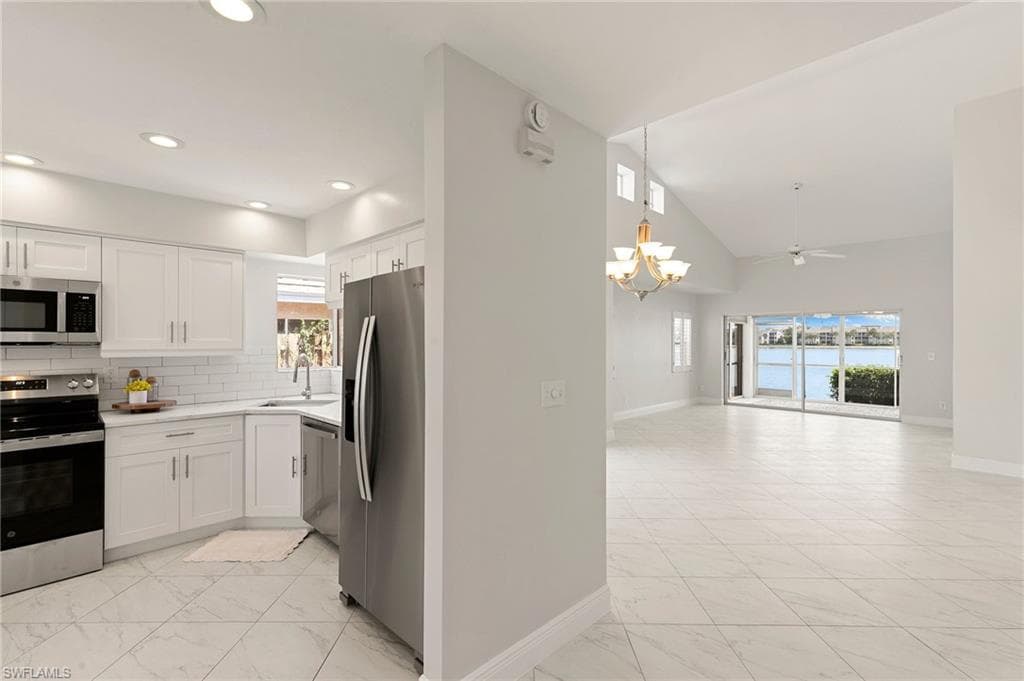 2524 Sailors Way 118, Naples, FL 34109-11