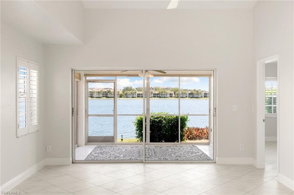 2524 Sailors Way 118, Naples, FL 34109-13