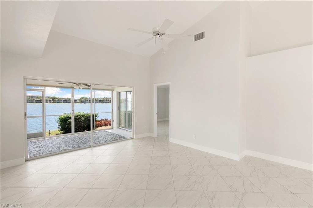 2524 Sailors Way 118, Naples, FL 34109-16