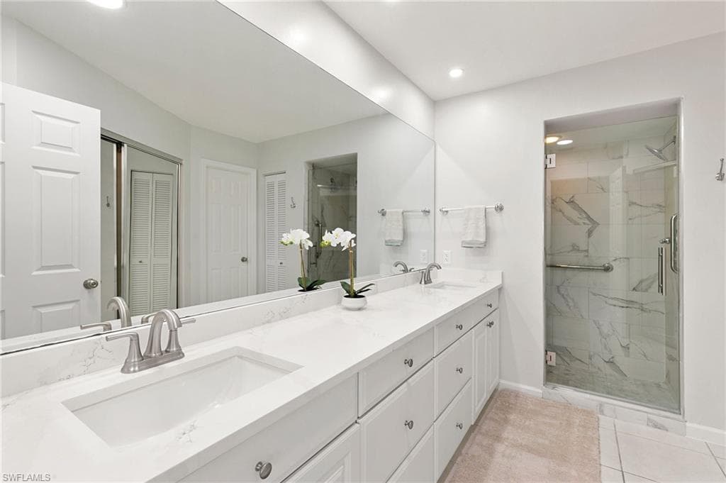 2524 Sailors Way 118, Naples, FL 34109-22