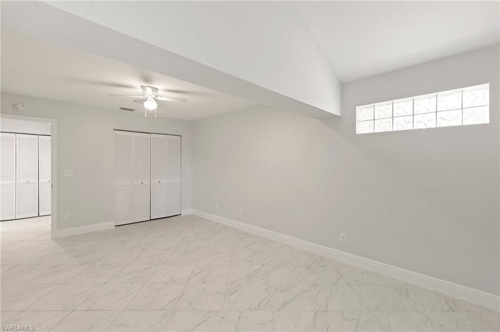 2524 Sailors Way 118, Naples, FL 34109-26