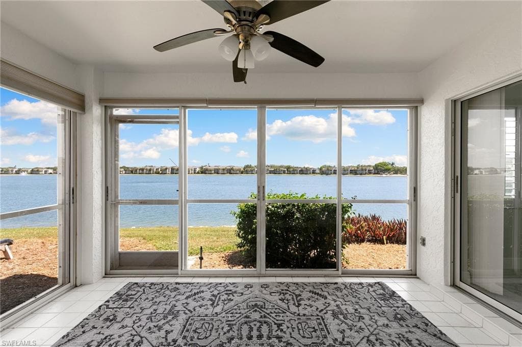 2524 Sailors Way 118, Naples, FL 34109-30