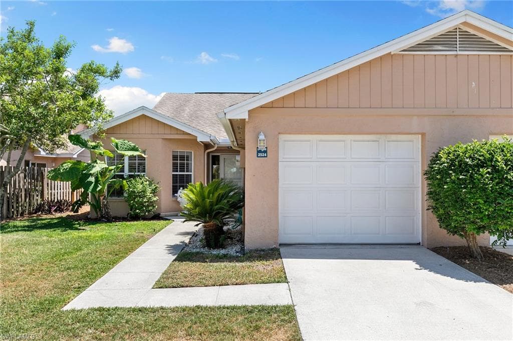 2524 Sailors Way 118, Naples, FL 34109-35