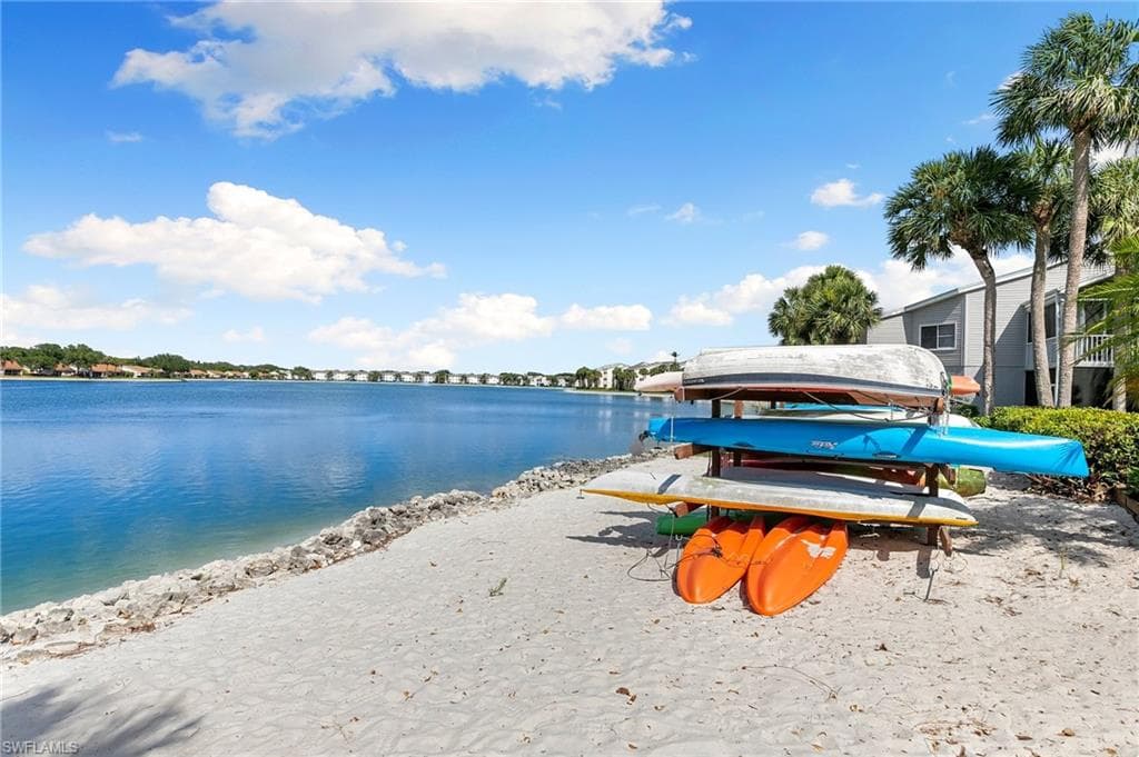 2524 Sailors Way 118, Naples, FL 34109-38