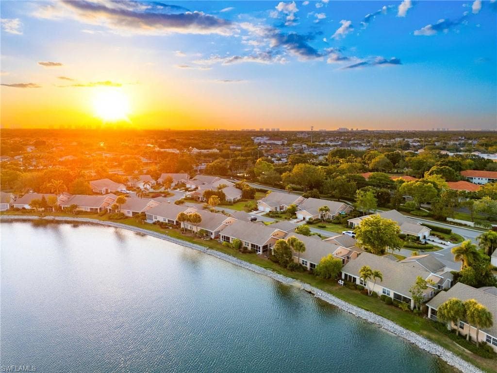 2524 Sailors Way 118, Naples, FL 34109-46
