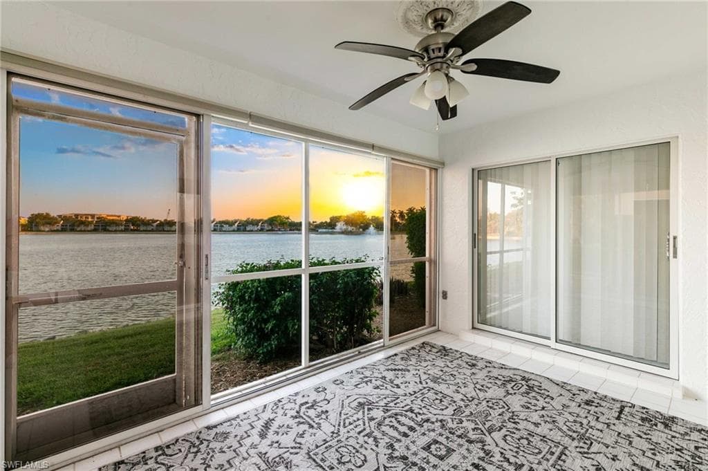 2524 Sailors Way 118, Naples, FL 34109-4