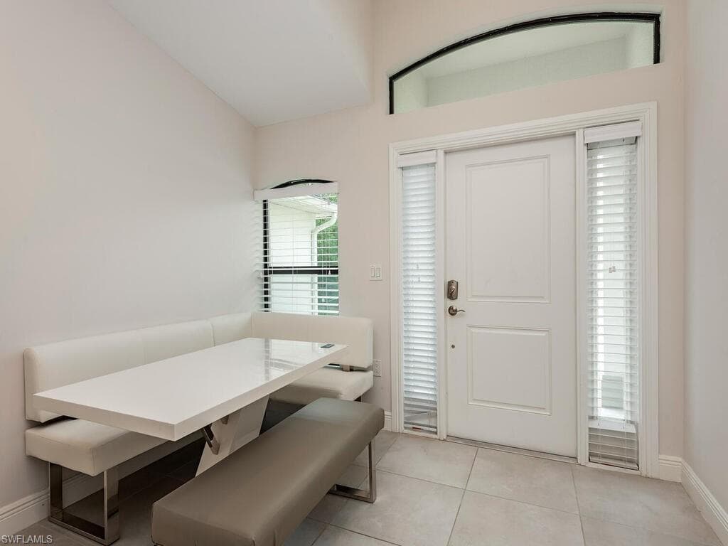 1334 Center Ln, Naples, FL 34110-4