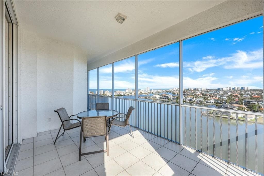 410 Flagship Dr Ph06, Naples, FL 34108-15