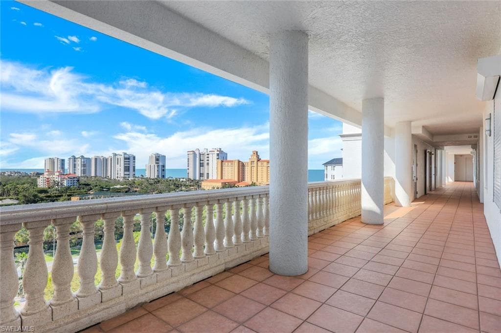 410 Flagship Dr Ph06, Naples, FL 34108-16